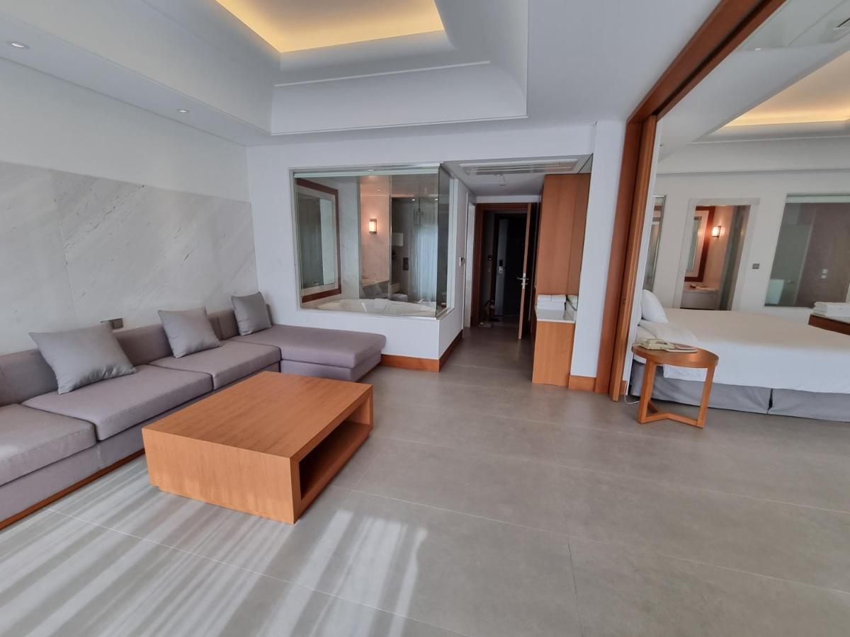 Pinegrove Hotel Gimhae Dış mekan fotoğraf