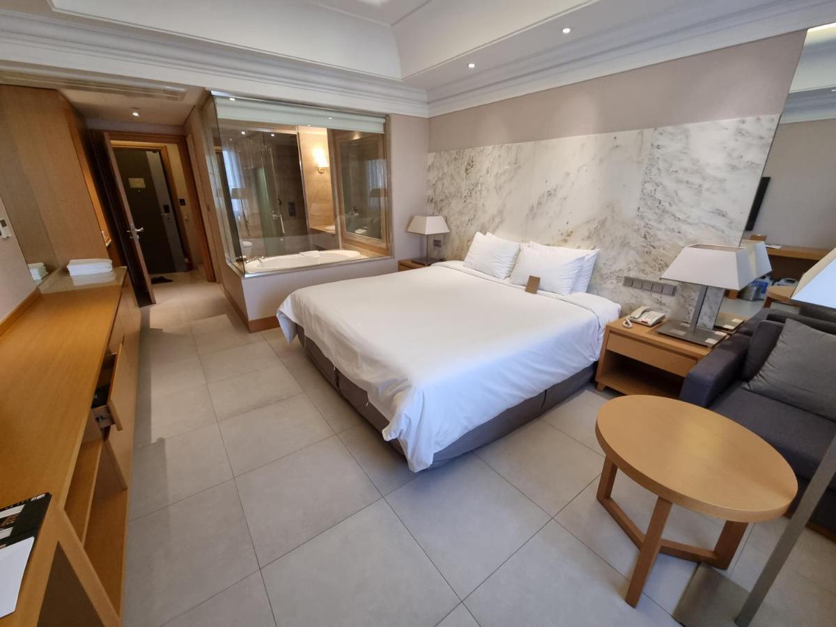 Pinegrove Hotel Gimhae Dış mekan fotoğraf